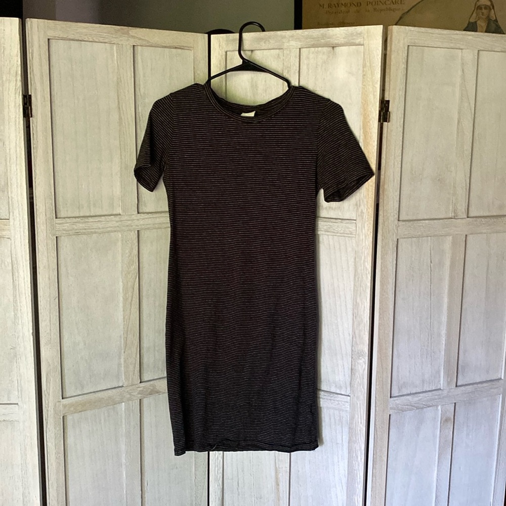 H&M Black and White Striped Cotton dress